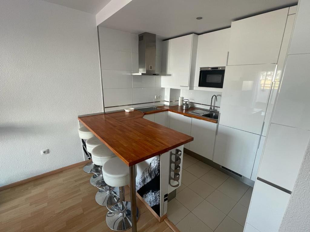 Apartamento Turistico Cristobal Colon Huelva Exterior photo